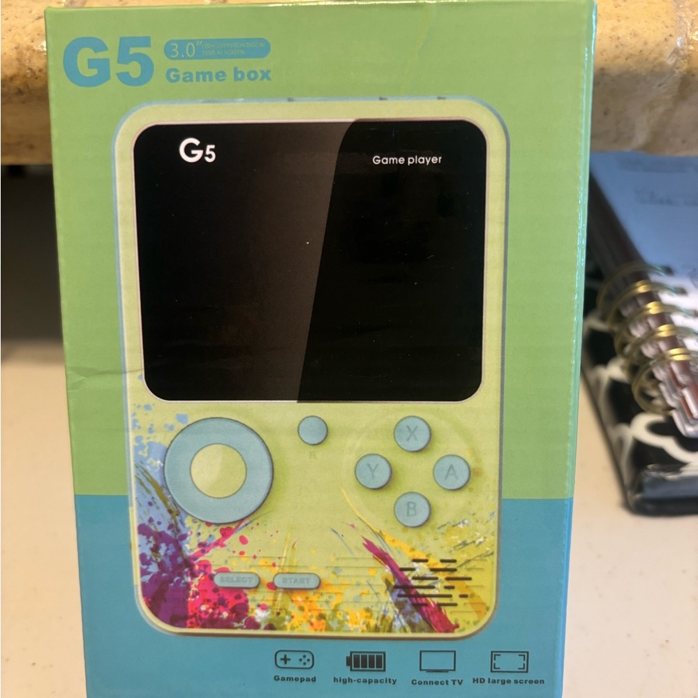 Handheld Game box 3.0 display screen Console - Green. G5.